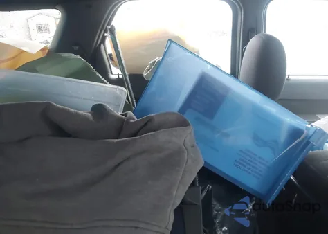 2009 Ford Escape Xlt from USA, damaged, VIN 1FMCU93G79KB53132